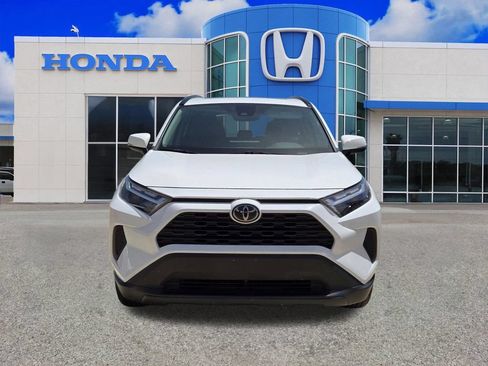 Used 2023 Toyota RAV4 XLE w/ Convenience Package FWD image 5