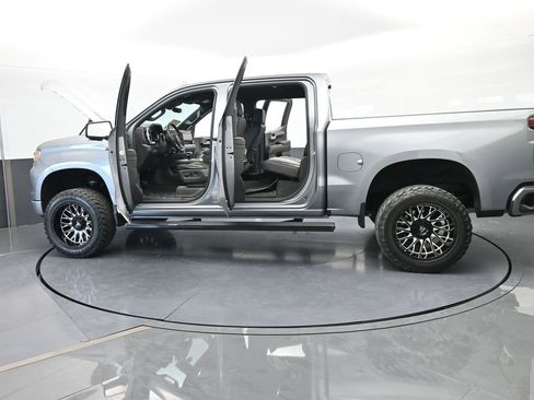 Used 2023 Chevrolet Silverado 1500 High Country w/ Technology Package image 88