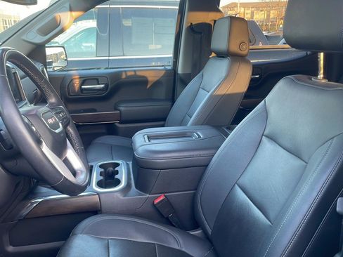 Used 2022 GMC Sierra 1500 SLT w/ SLT Premium Plus Package image 3