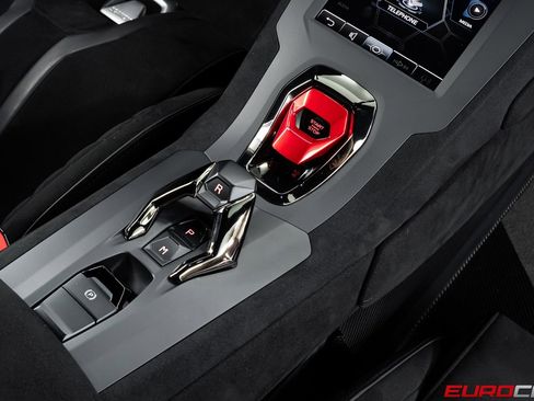 Used 2022 Lamborghini Huracan STO image 39