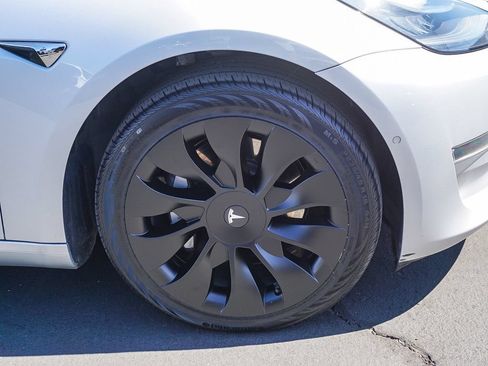 Used 2018 Tesla Model 3 Long Range RWD image 9