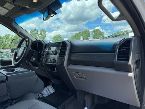 Used 2019 Ford F350 XL w/ Power Equipment Group AWD/4WD image 19