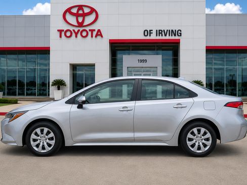 Used 2024 Toyota Camry SE FWD image 6