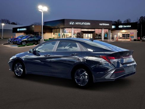 New 2026 Hyundai Elantra Sport image 4