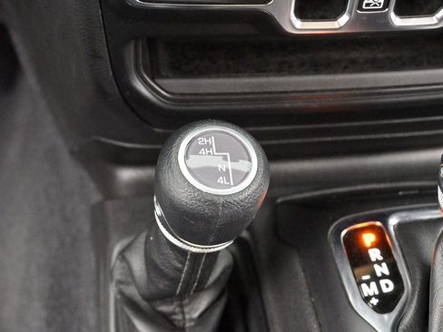Used 2023 Jeep Wrangler Unlimited Sport AWD/4WD image 22