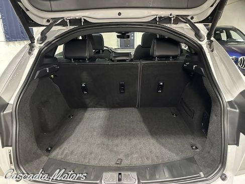 Used 2019 Jaguar E-PACE R-Dynamic HSE AWD/4WD image 10