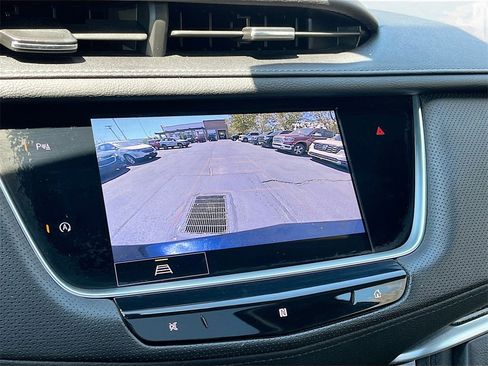 Used 2021 Cadillac XT5 Sportv image 14