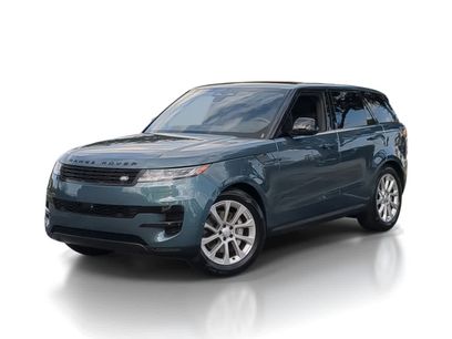 Used 2025 Land Rover Range Rover Sport SE