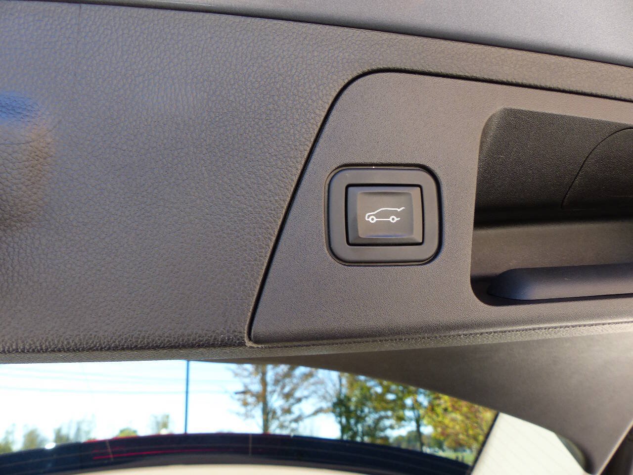 Used 2020 Buick Envision Essence AWD/4WD image 44