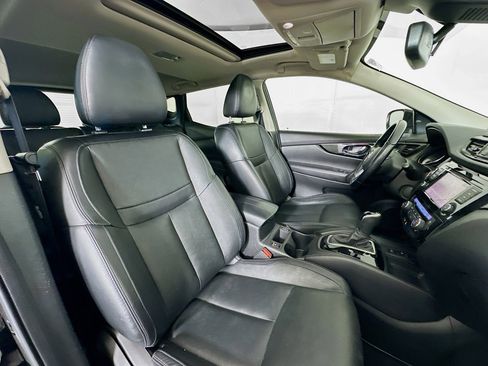 Used 2019 Nissan Rogue Sport SL w/ Premium Package image 32