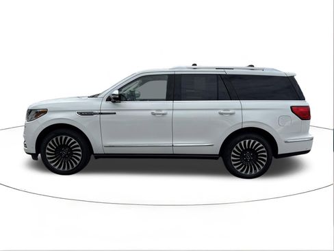 Used 2021 Lincoln Navigator Black Label w/ Cargo Convenience Package AWD/4WD image 6