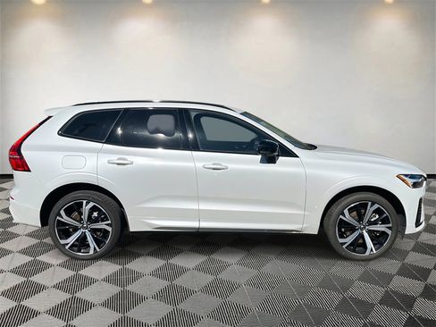 Used 2025 Volvo XC60 T8 Ultra w/ Protection Package Premier image 2