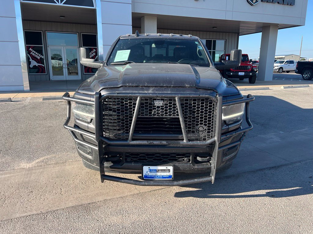 Used 2022 RAM 3500 Laramie w/ Night Edition AWD/4WD image 9