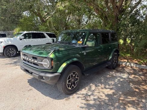 Used 2025 Ford Bronco Outer Banks AWD/4WD image 6