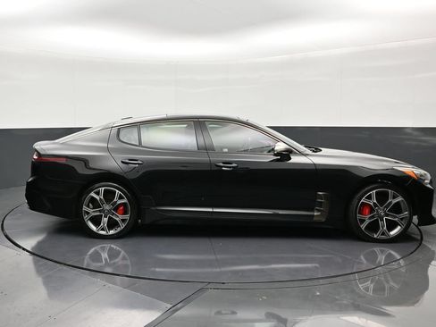 Used 2018 Kia Stinger GT2 AWD/4WD image 6