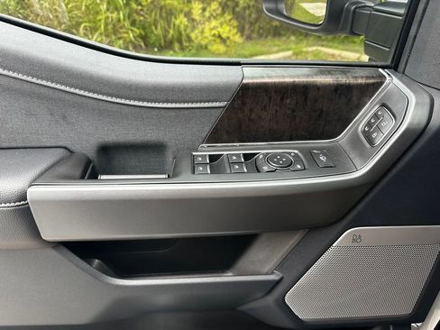 New 2025 Ford F350 Lariat w/ Black Appearance Package image 59