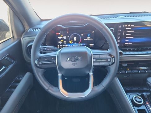Used 2024 Chevrolet Colorado ZR2 w/ Technology Package image 12
