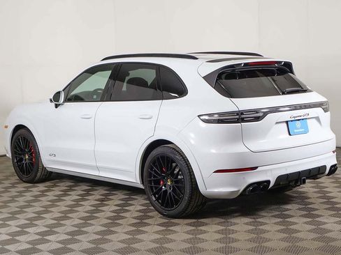Used 2022 Porsche Cayenne GTS image 11