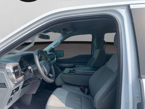 Used 2023 Ford F150 XLT w/ Trailer Tow Package image 9