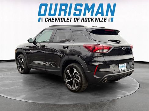Used 2023 Chevrolet TrailBlazer RS w/ Sun and Liftgate Package image 4