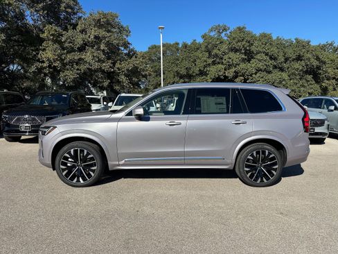 New 2026 Volvo XC90 B5 Core image 3