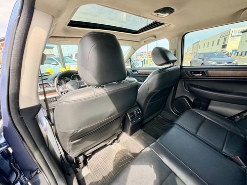 Used 2017 Subaru Outback 3.6R Limited image 22