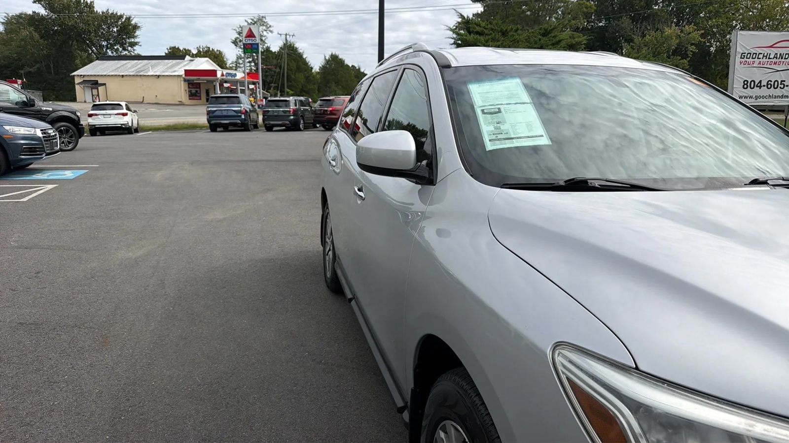 Used 2013 Nissan Pathfinder SV AWD/4WD image 8