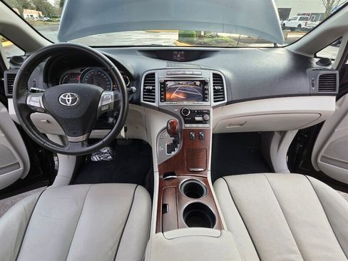Used 2009 Toyota Venza AWD image 17