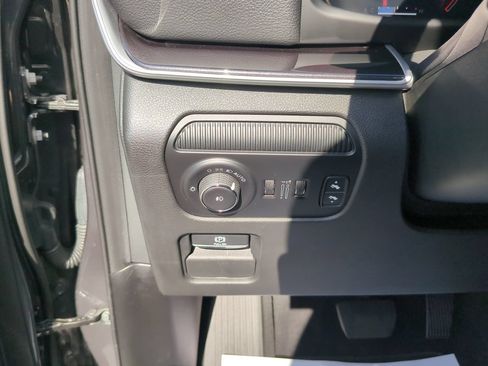 Used 2024 Jeep Wagoneer 4WD w/ Convenience Group I image 14