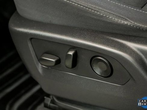 Certified 2025 GMC Sierra 1500 Pro w/ Pro Value Package image 14