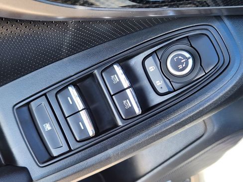 Used 2018 Subaru Crosstrek 2.0i Limited image 8