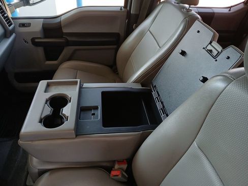 Used 2017 Ford F250 XL w/ Power Equipment Group AWD/4WD image 25