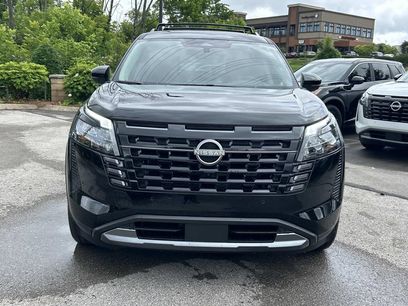 New 2026 Nissan Pathfinder Platinum w/ Lighting Package