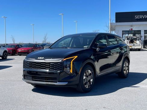 New 2026 Kia Sportage LX image 3