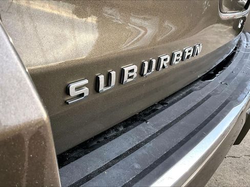 Used 2015 Chevrolet Suburban LTZ AWD/4WD image 30