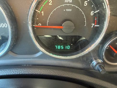 Used 2013 Jeep Wrangler Unlimited Sport AWD/4WD image 14