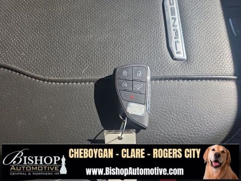 Used 2024 GMC Sierra 2500 Denali w/ Denali Reserve Package image 9