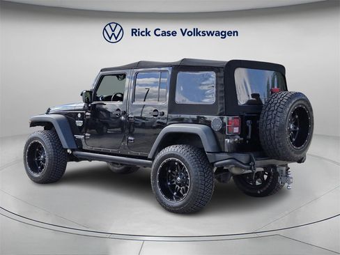 Used 2012 Jeep Wrangler Unlimited Rubicon image 7
