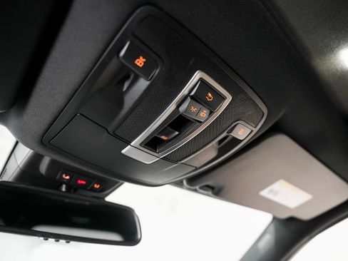 Used 2014 Mercedes-Benz GL 550 4MATIC image 24