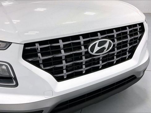 New 2026 Hyundai Venue SEL image 28