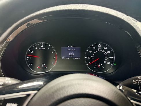 Used 2021 Kia Seltos EX AWD/4WD image 12