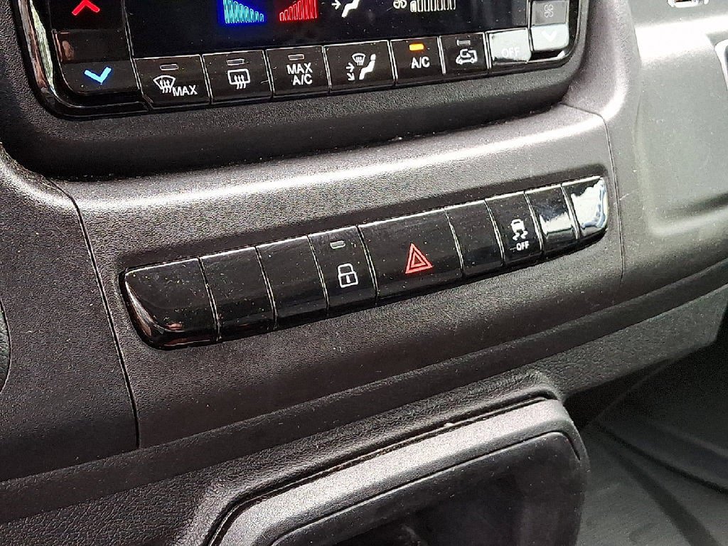 Used 2025 RAM ProMaster 2500 w/ U-Haul Equipment Group FWD image 28