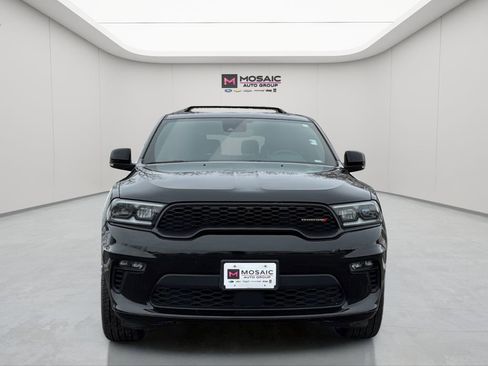 Used 2023 Dodge Durango GT image 2