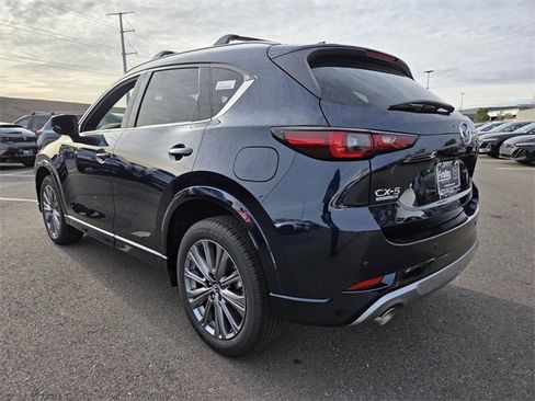 New 2025 MAZDA CX-5 Signature image 3