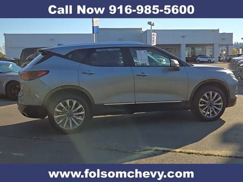 Used 2024 Chevrolet Blazer Premier image 11