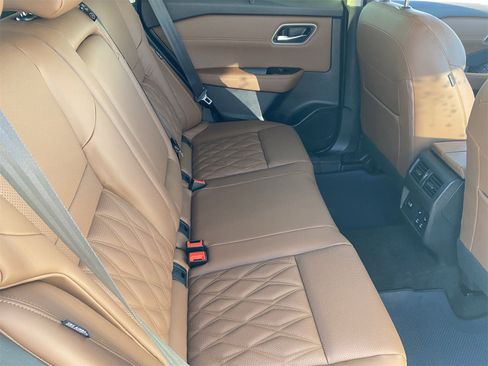 New 2026 Nissan Rogue Platinum w/ Tech Package image 14