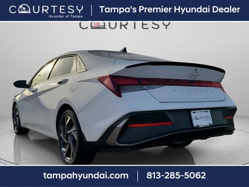 Certified 2025 Hyundai Elantra Sport image 2