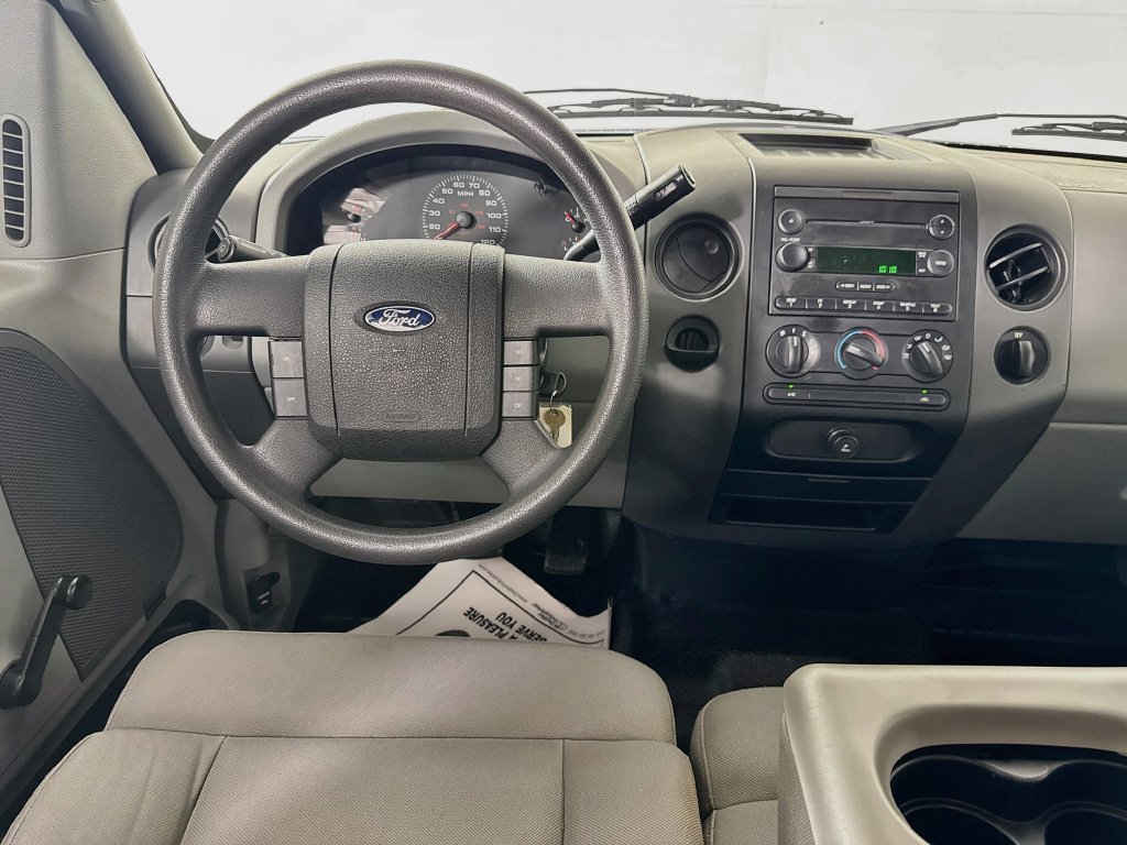 Used 2004 Ford F150 XLT RWD image 23