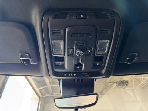 Used 2024 GMC Yukon XL Denali Ultimate image 27