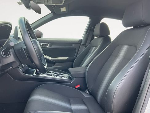 Used 2025 Honda Civic Sport image 9